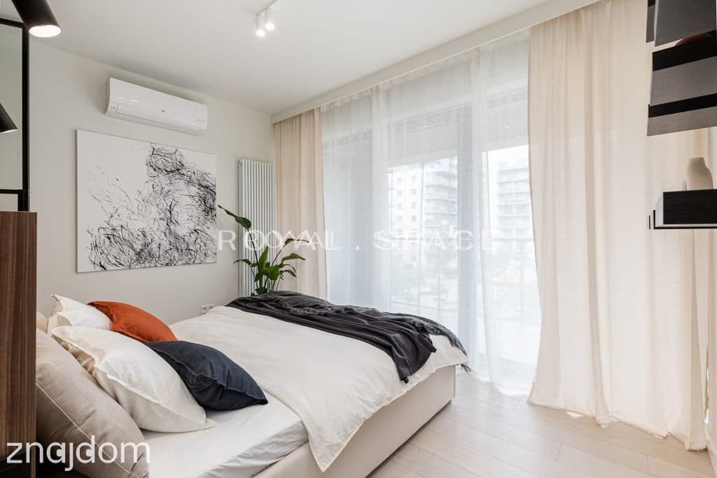 Apartament z garderobą na Wiślanych Tarasach - zdjęcie 4