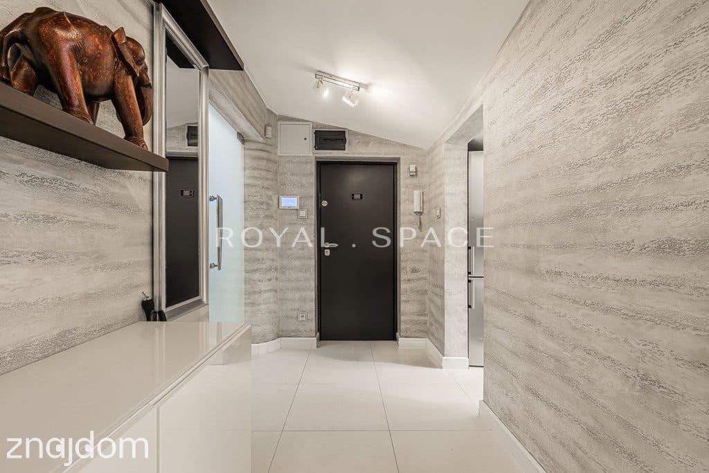 Cichy apartament na poddaszu przy Placu Konstytucji - zdjęcie 16