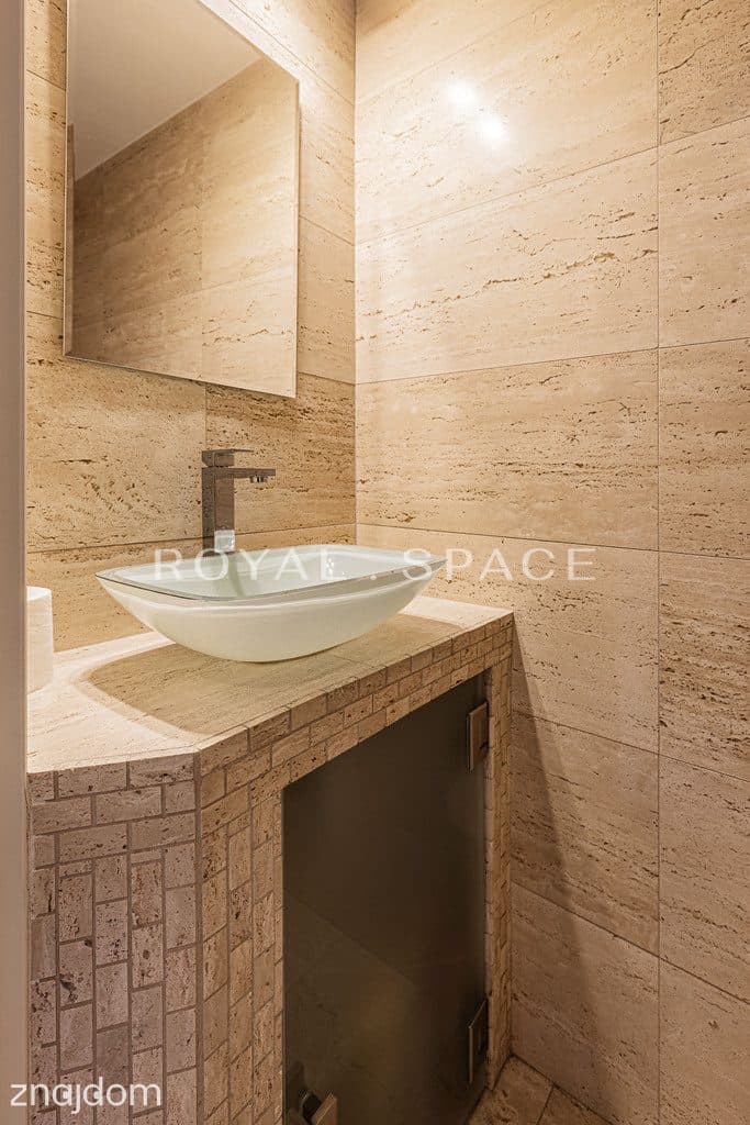 Cichy apartament na poddaszu przy Placu Konstytucji - zdjęcie 10