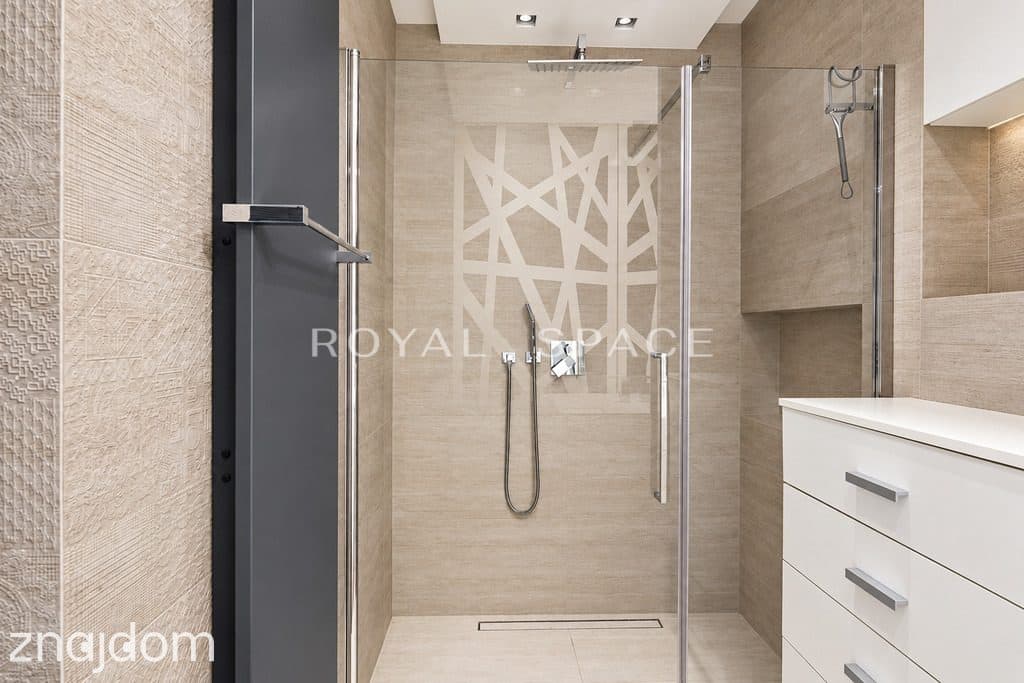 Apartament z prywatnym ogródkiem na Woli Justowskiej! - zdjęcie 17