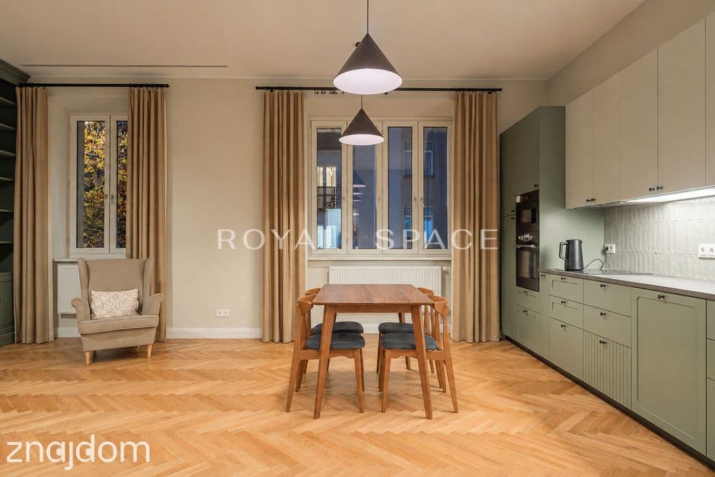 Przestronne wnętrze przy ul. Poznańskiej | 330 cm - zdjęcie 20