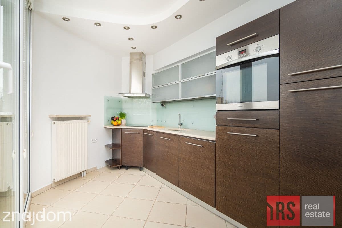 Apartament z widokiem Saska Kępa - zdjęcie 5