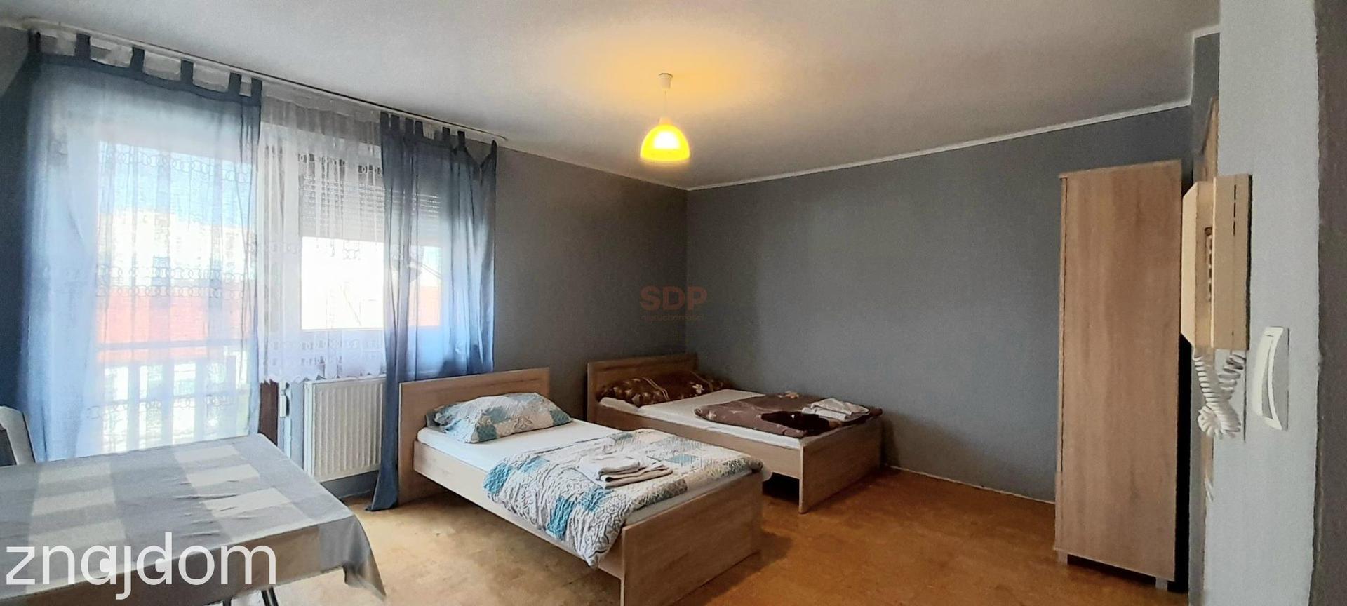 Współczesny dom 279m2+100m2 poddasze, garaż na 2-auta, ogród, taras - zdjęcie 13