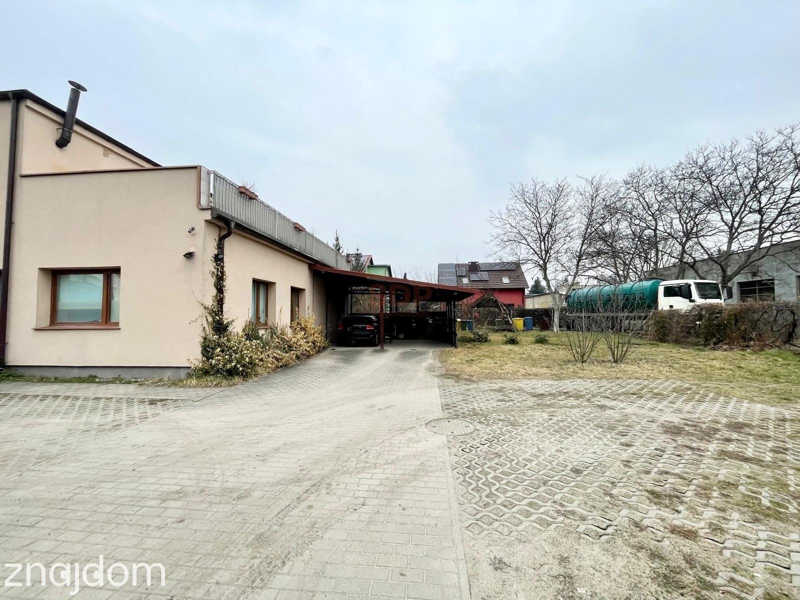 Dom wolnostojący z częścią mieszkalną i pod d.Gosp - zdjęcie 13