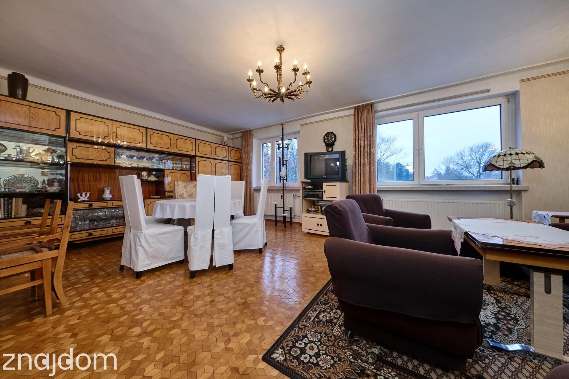 Bliźniak 220 m² + 2000 m² działki z oczkiem wodnym – Katowice Ochojec - zdjęcie 3