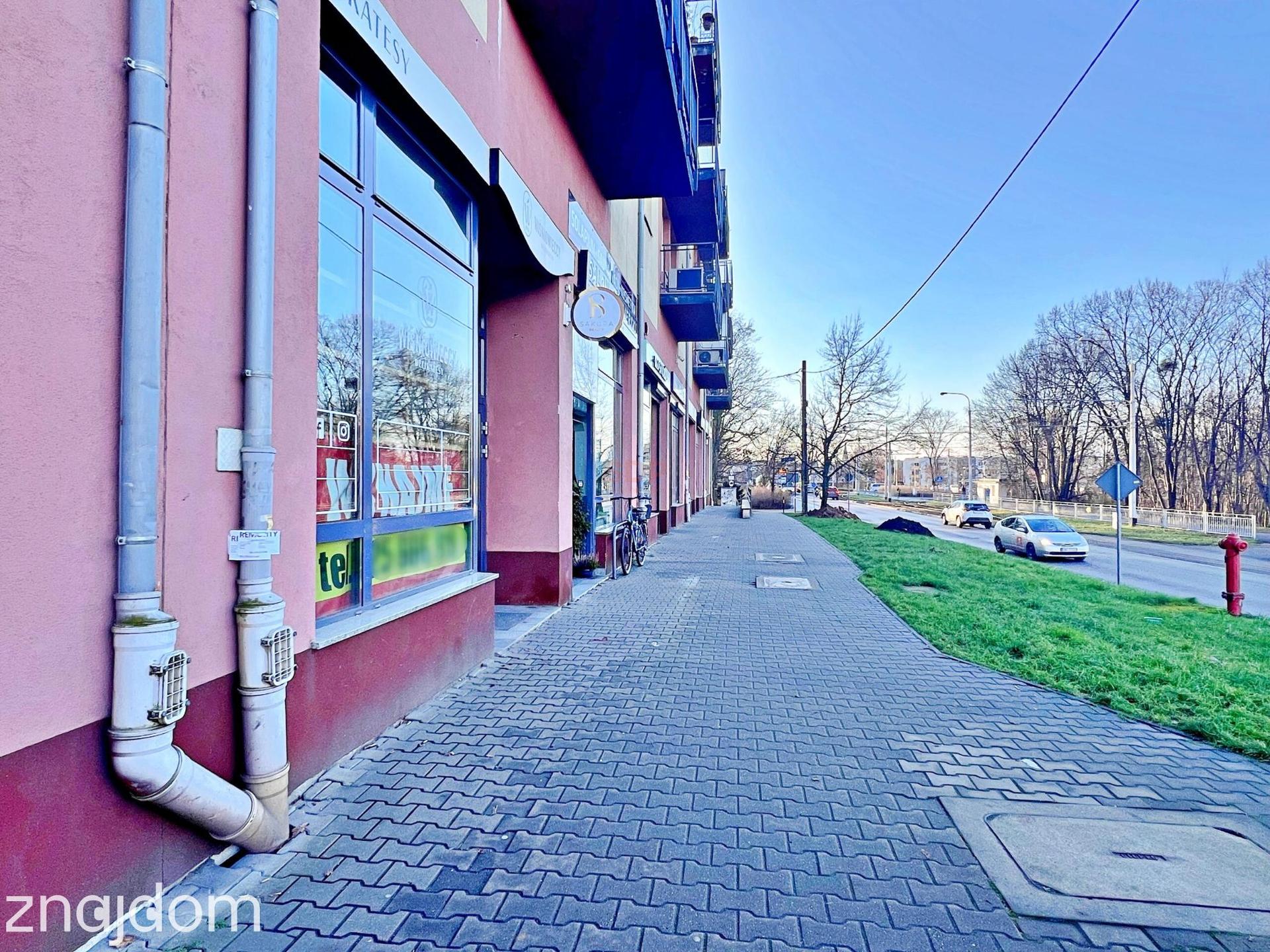 Lokal handlowo-usługowy 140 m² z antresolą
Wrocław – Krzyki