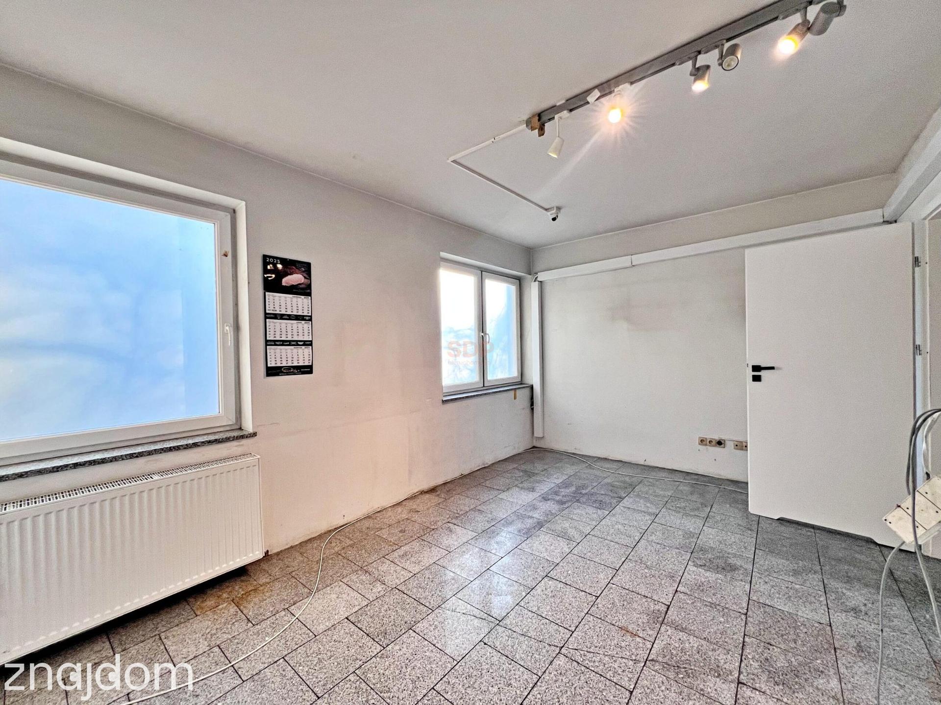 Lokal handlowo-usługowy 140 m² z antresolą
Wrocław – Krzyki - zdjęcie 12