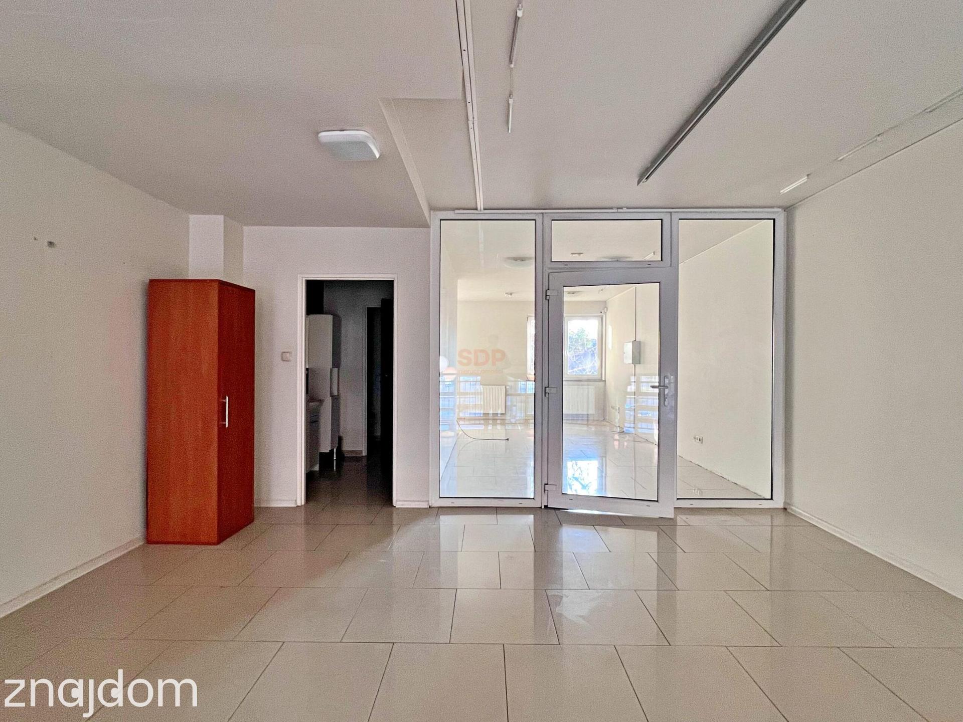 Lokal handlowo-usługowy 140 m² z antresolą
Wrocław – Krzyki - zdjęcie 6