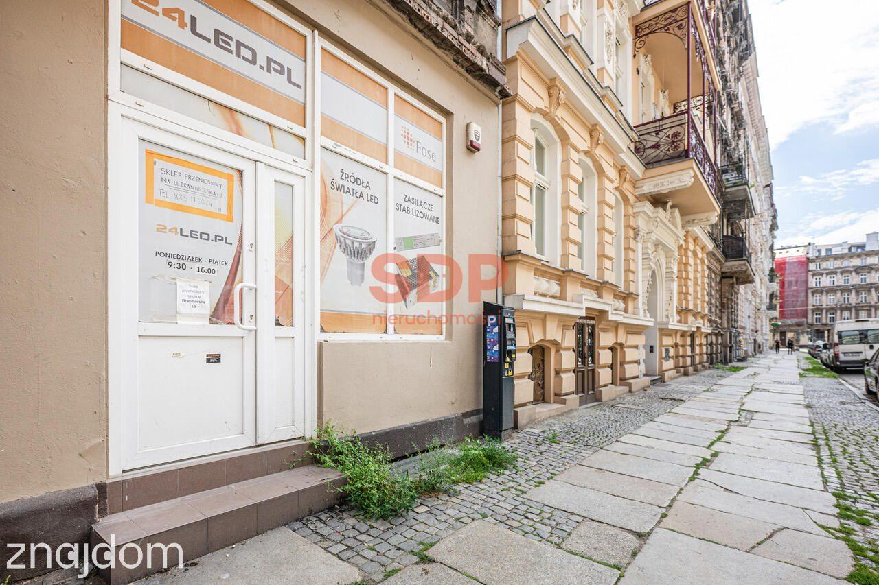 Przestronny lokal z dużą witryną - zdjęcie 2