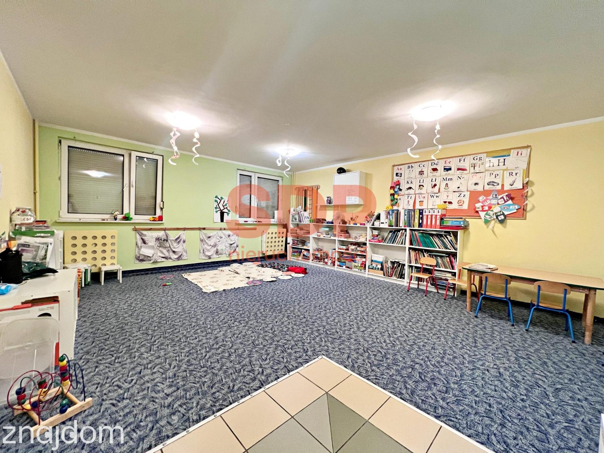 Gotowy lokal po przedszkolu z zapleczem sanitarnym | 128,9 m²