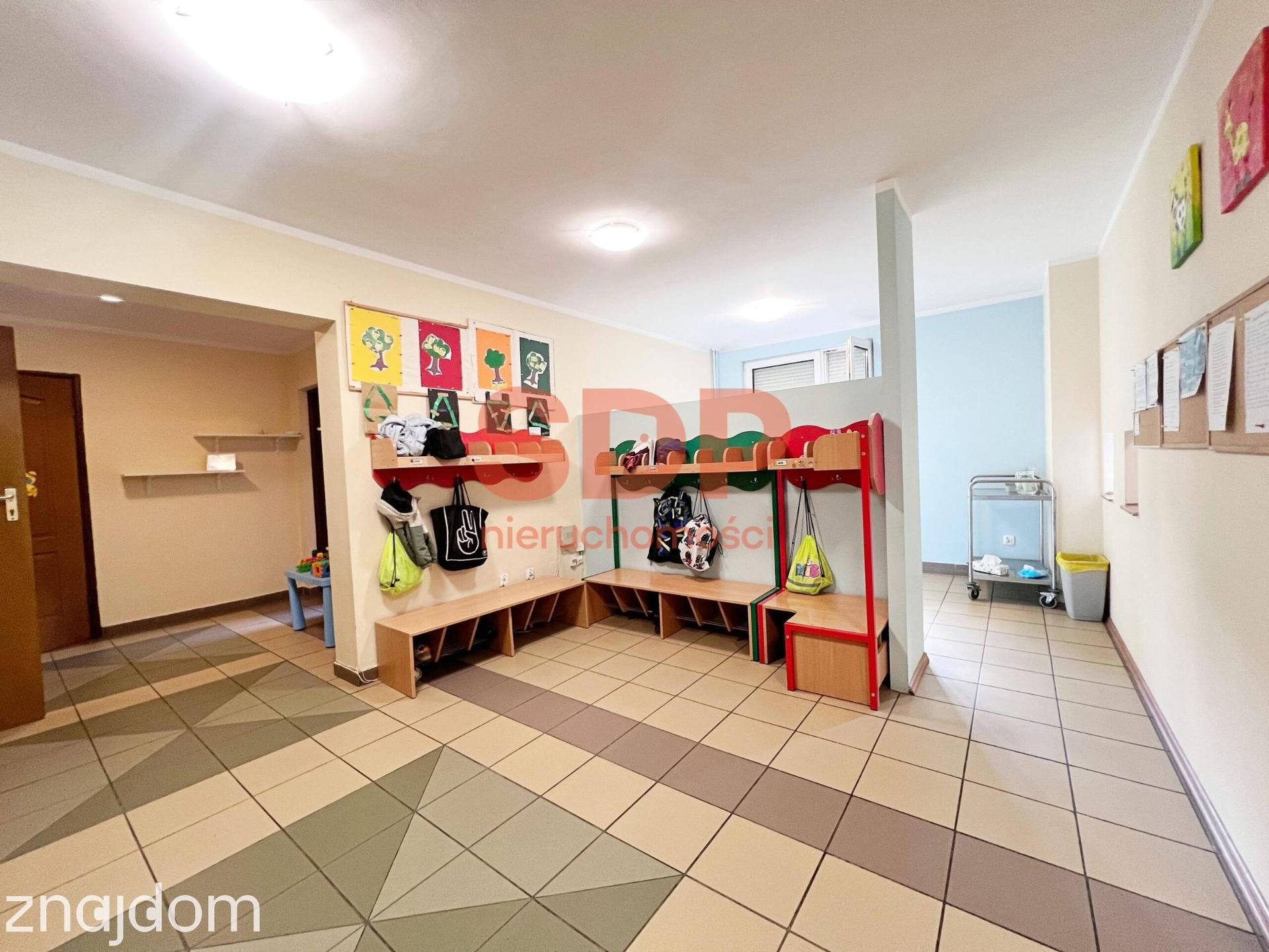 Gotowy lokal po przedszkolu z zapleczem sanitarnym | 128,9 m² - zdjęcie 4