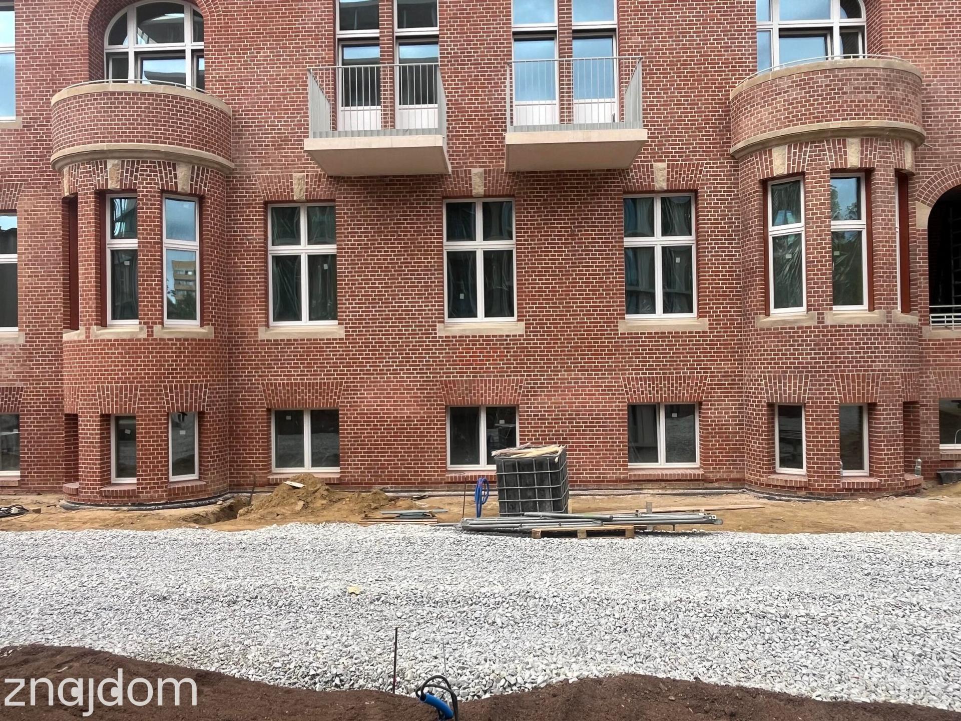 Apartament z widokiem na wewnętrzny ogród
