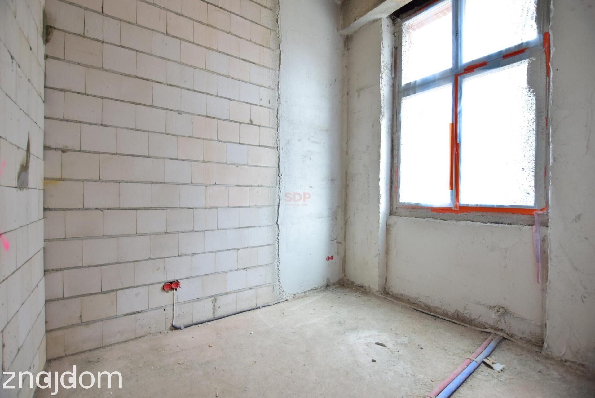 Apartament z widokiem na wewnętrzny ogród - zdjęcie 9