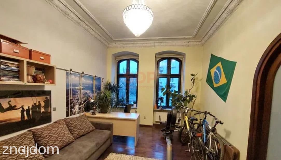 Kamienica | 120 m2| 4 pokoje | 1. piętro | balkon |