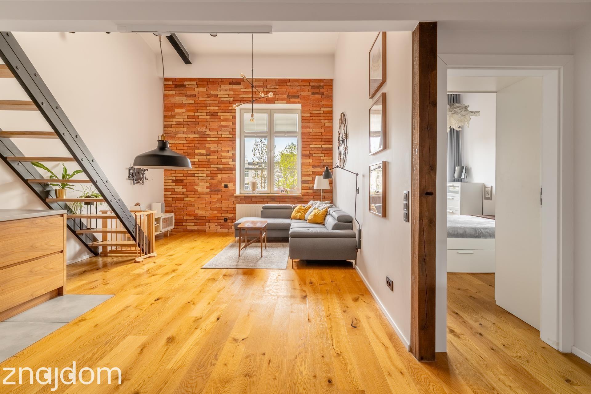 Loftowy apartament w Śródmieściu - zdjęcie 11