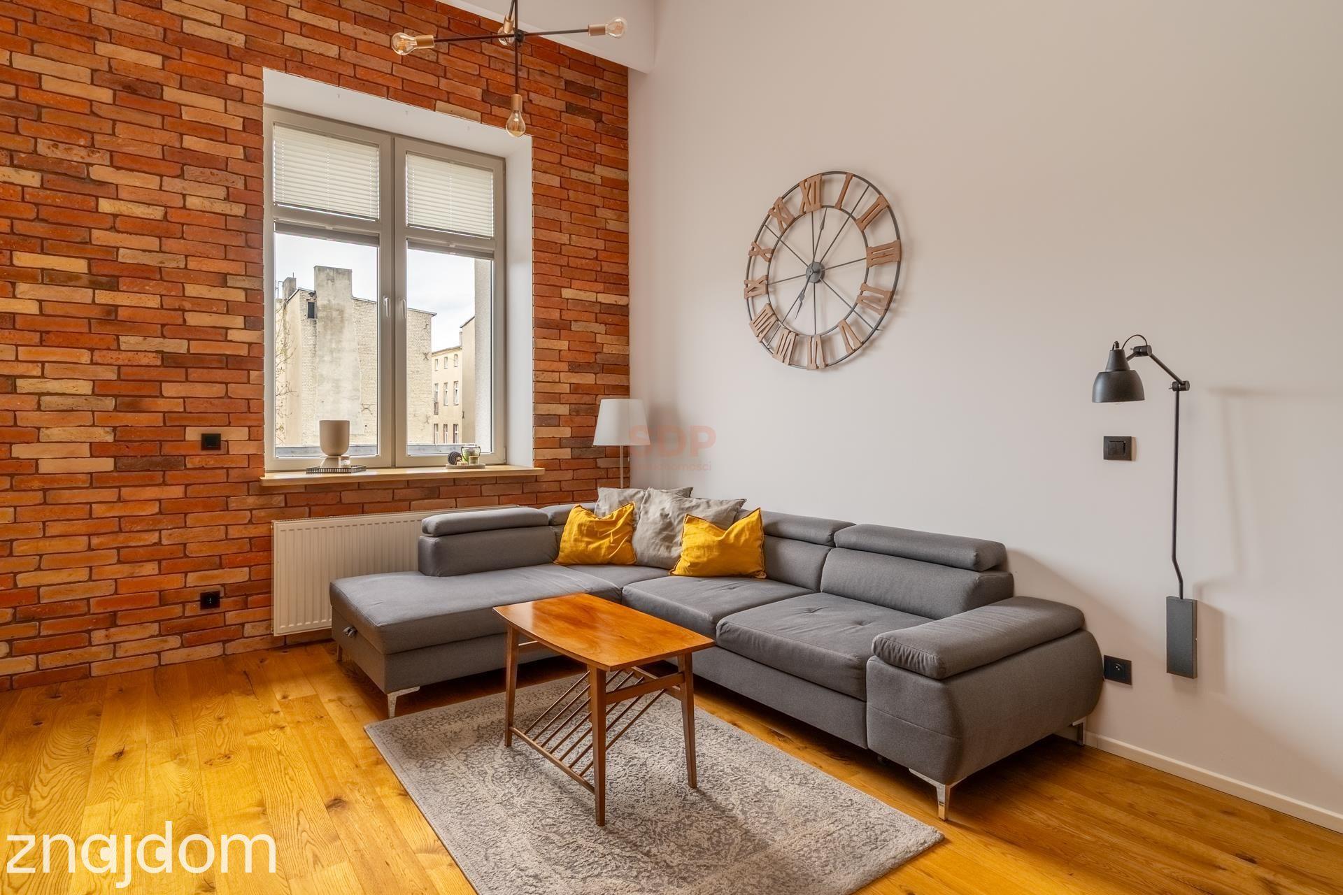 Loftowy apartament w Śródmieściu - zdjęcie 8