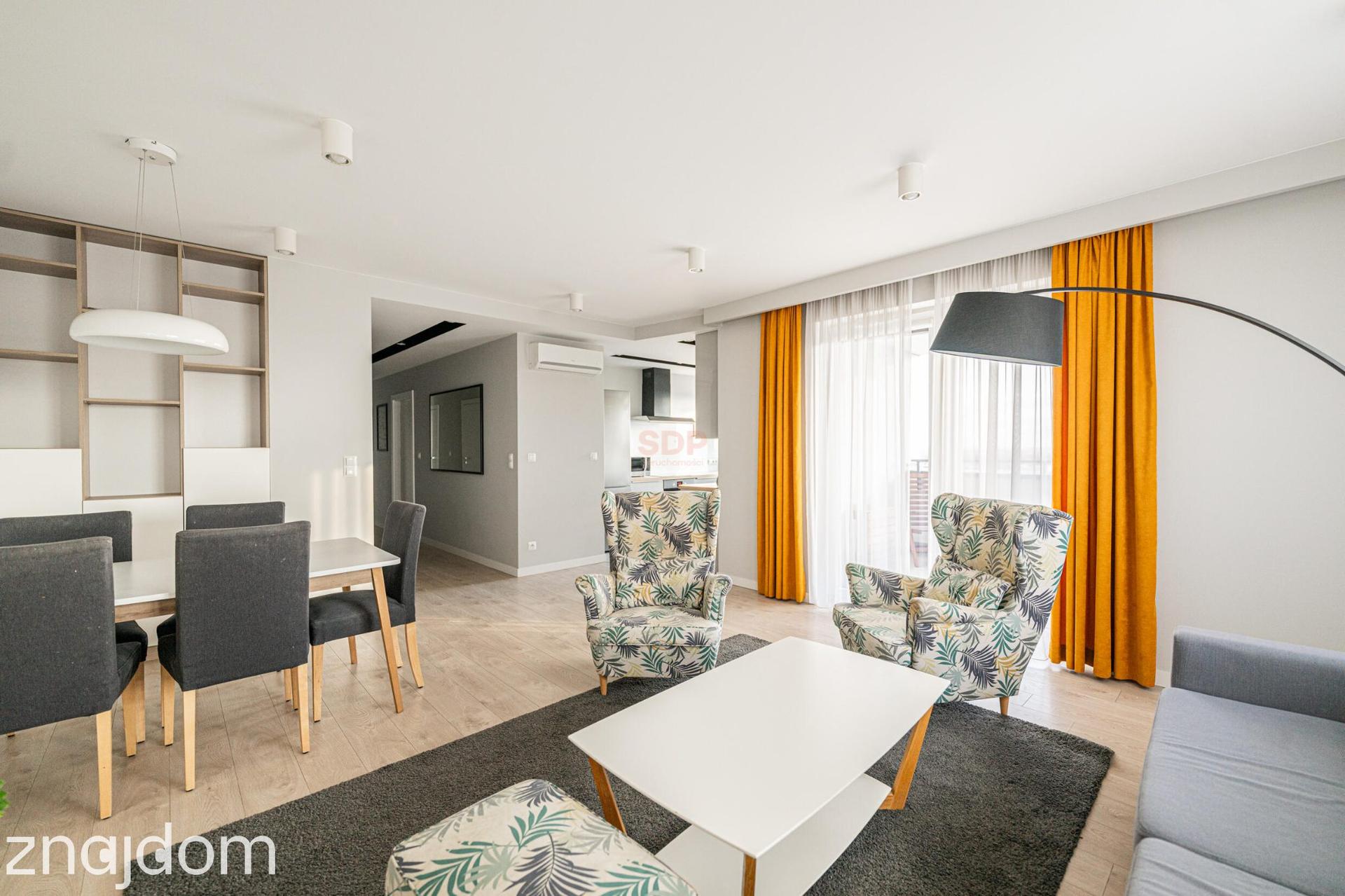 Apartament na 13 piętrze z widokiem – 4 pokoje z garderobą, tarasem - zdjęcie 2