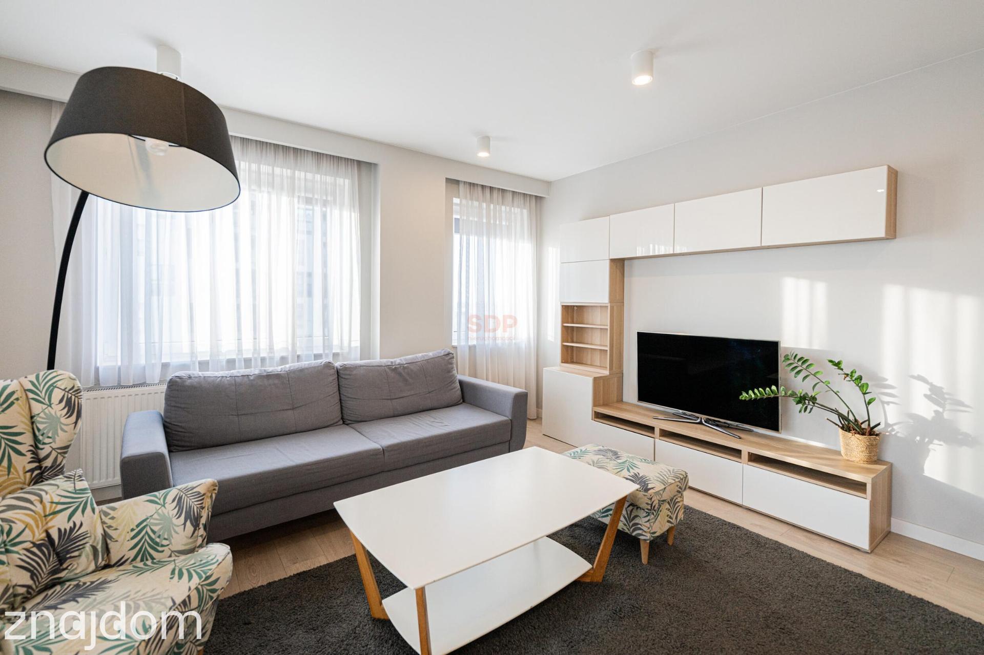Apartament na 13 piętrze z widokiem – 4 pokoje z garderobą, tarasem - zdjęcie 5