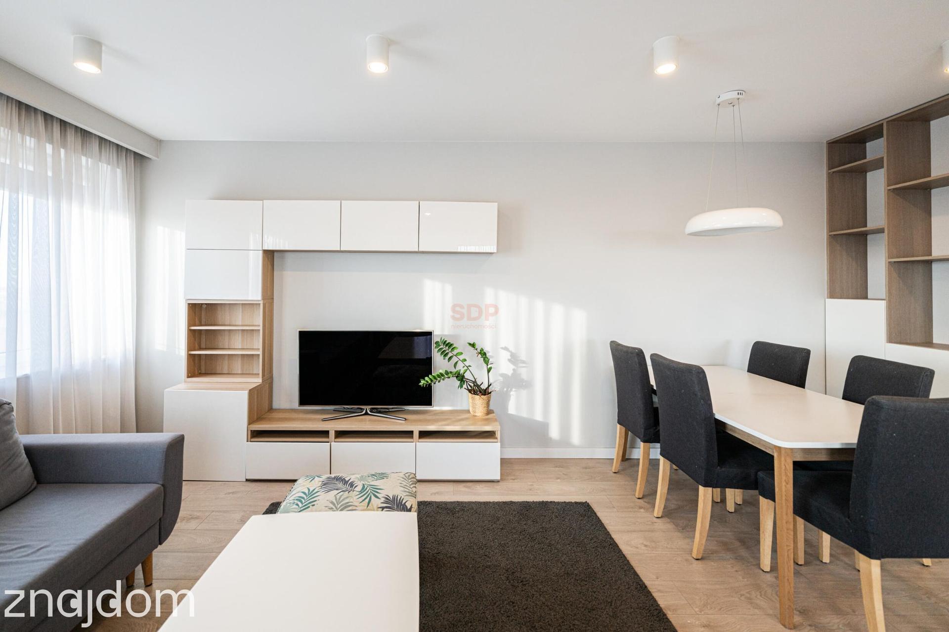 Apartament na 13 piętrze z widokiem – 4 pokoje z garderobą, tarasem - zdjęcie 6