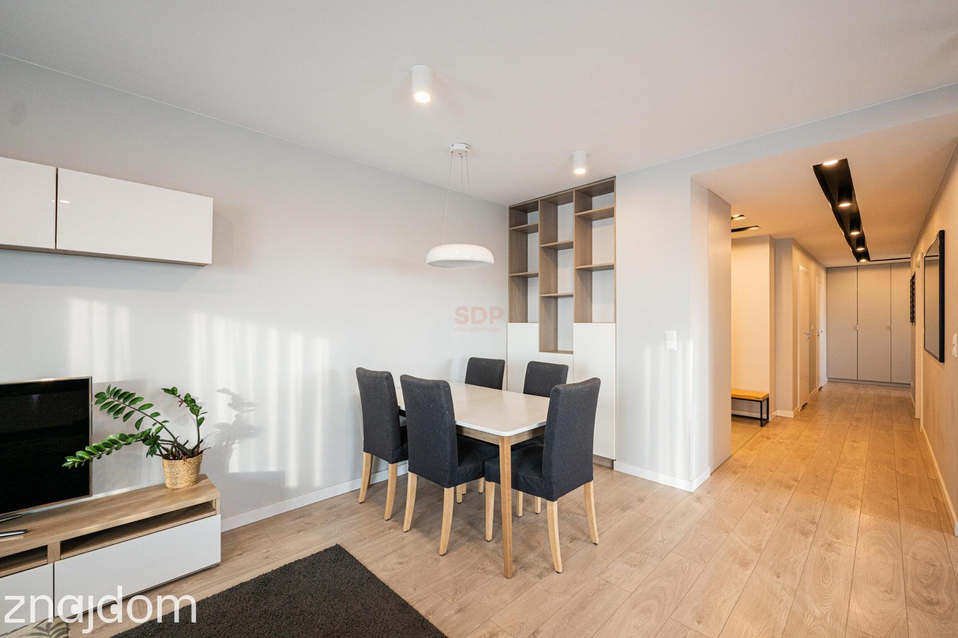 Apartament na 13 piętrze z widokiem – 4 pokoje z garderobą, tarasem - zdjęcie 7