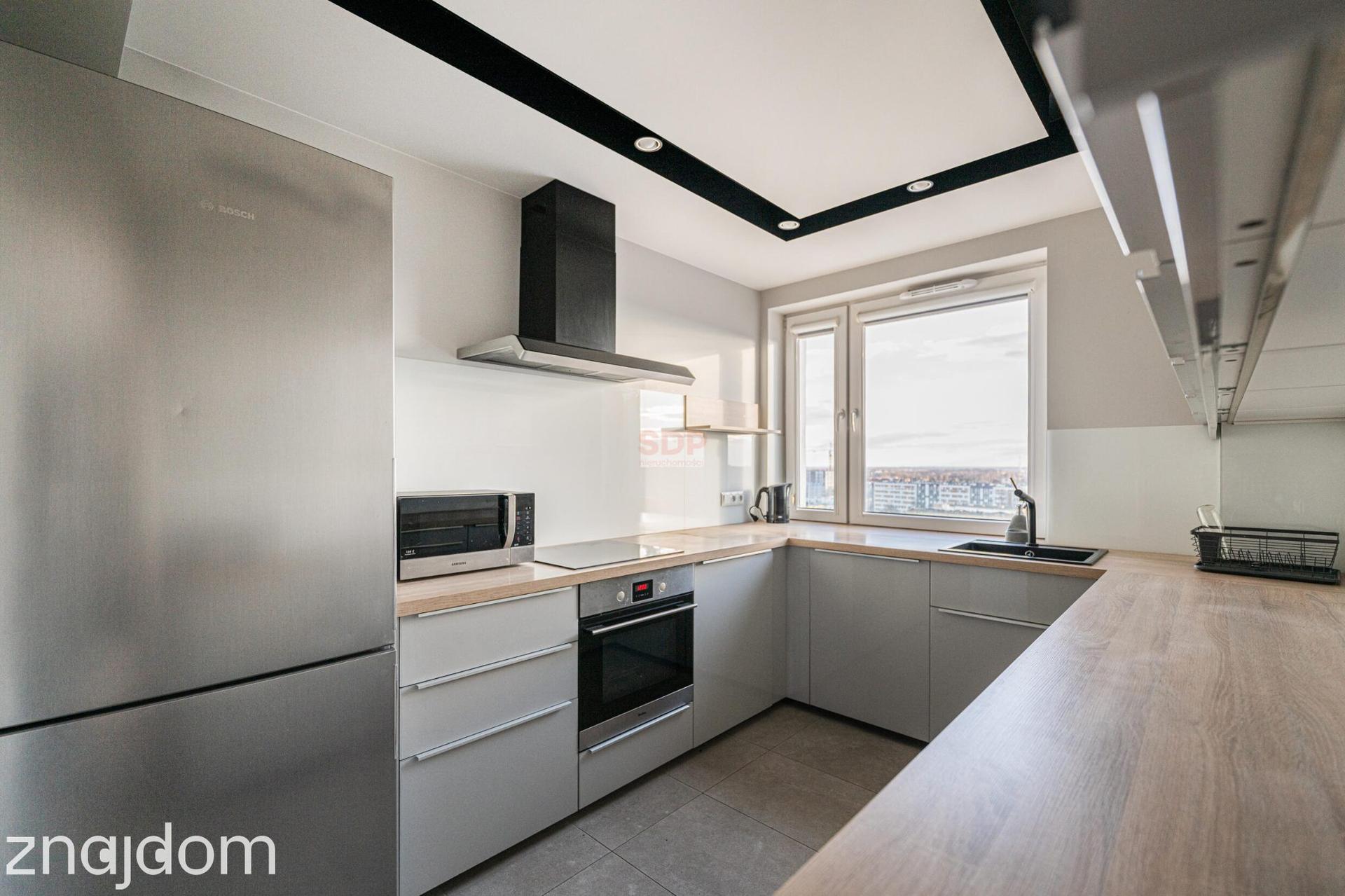 Apartament na 13 piętrze z widokiem – 4 pokoje z garderobą, tarasem - zdjęcie 8