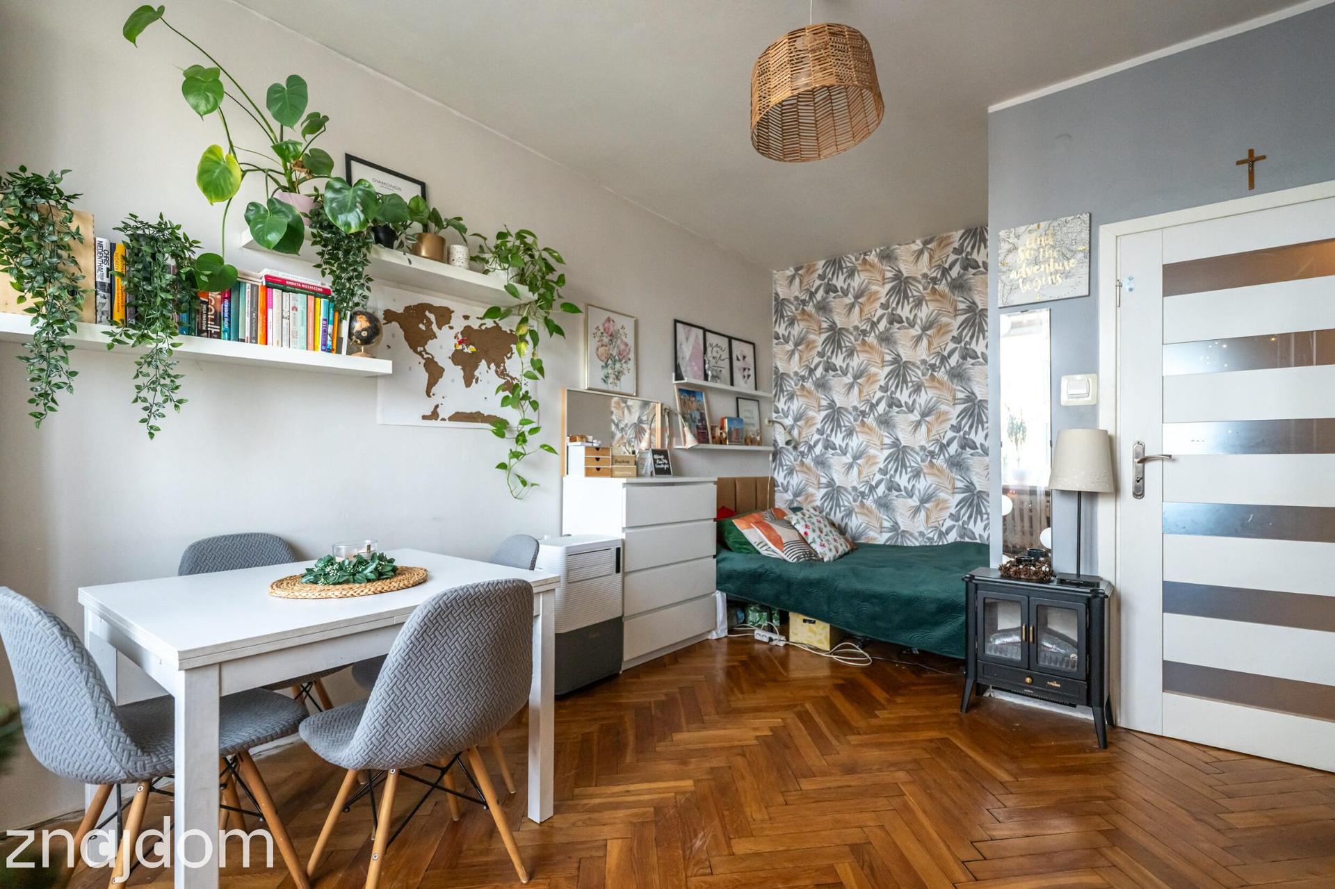 Centrum| 2 pok. w rozkładzie| balkon| osobna kuchnia | parking - zdjęcie 8