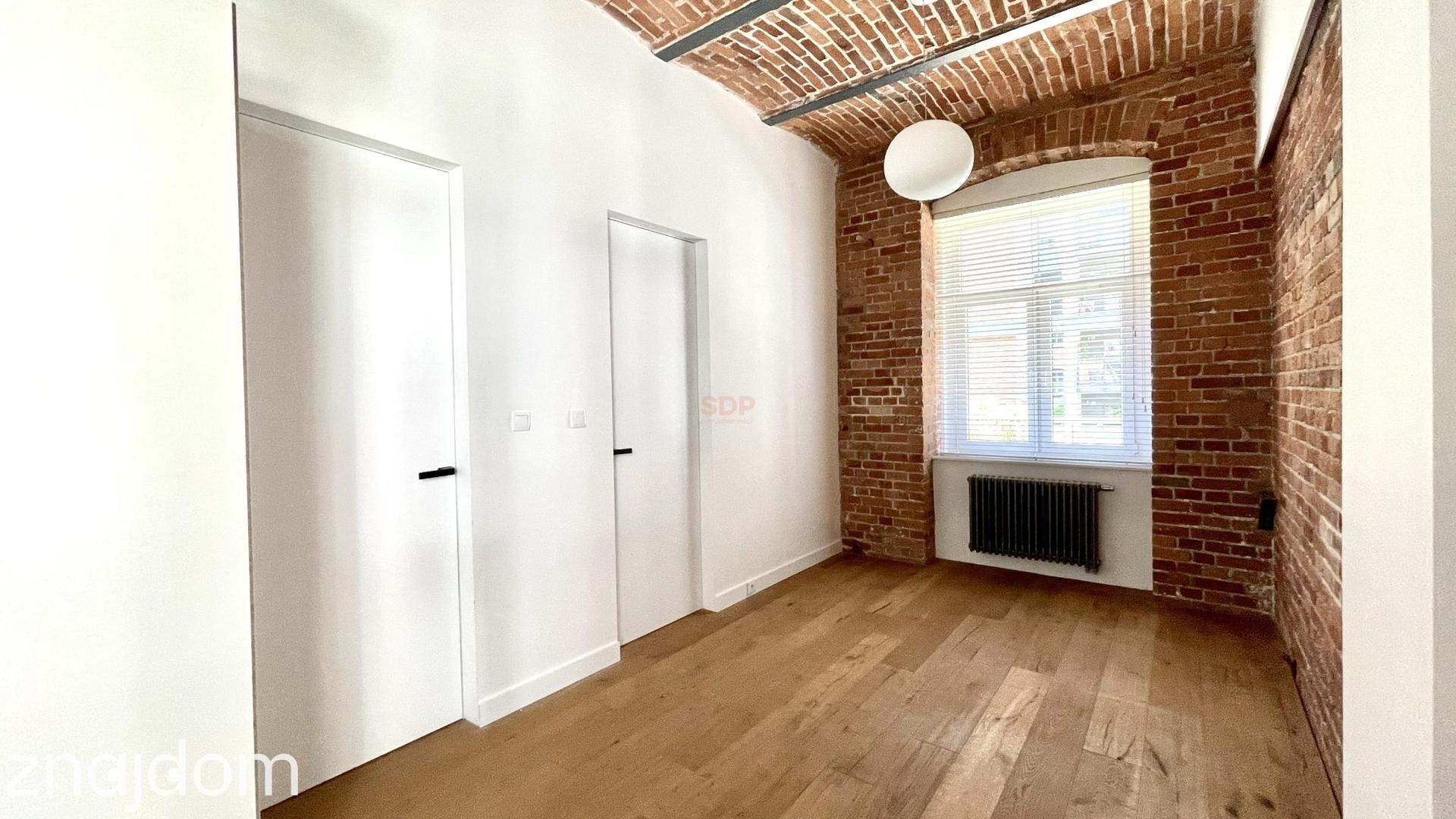 LOFT z balkonem i MP w centrum! - zdjęcie 10