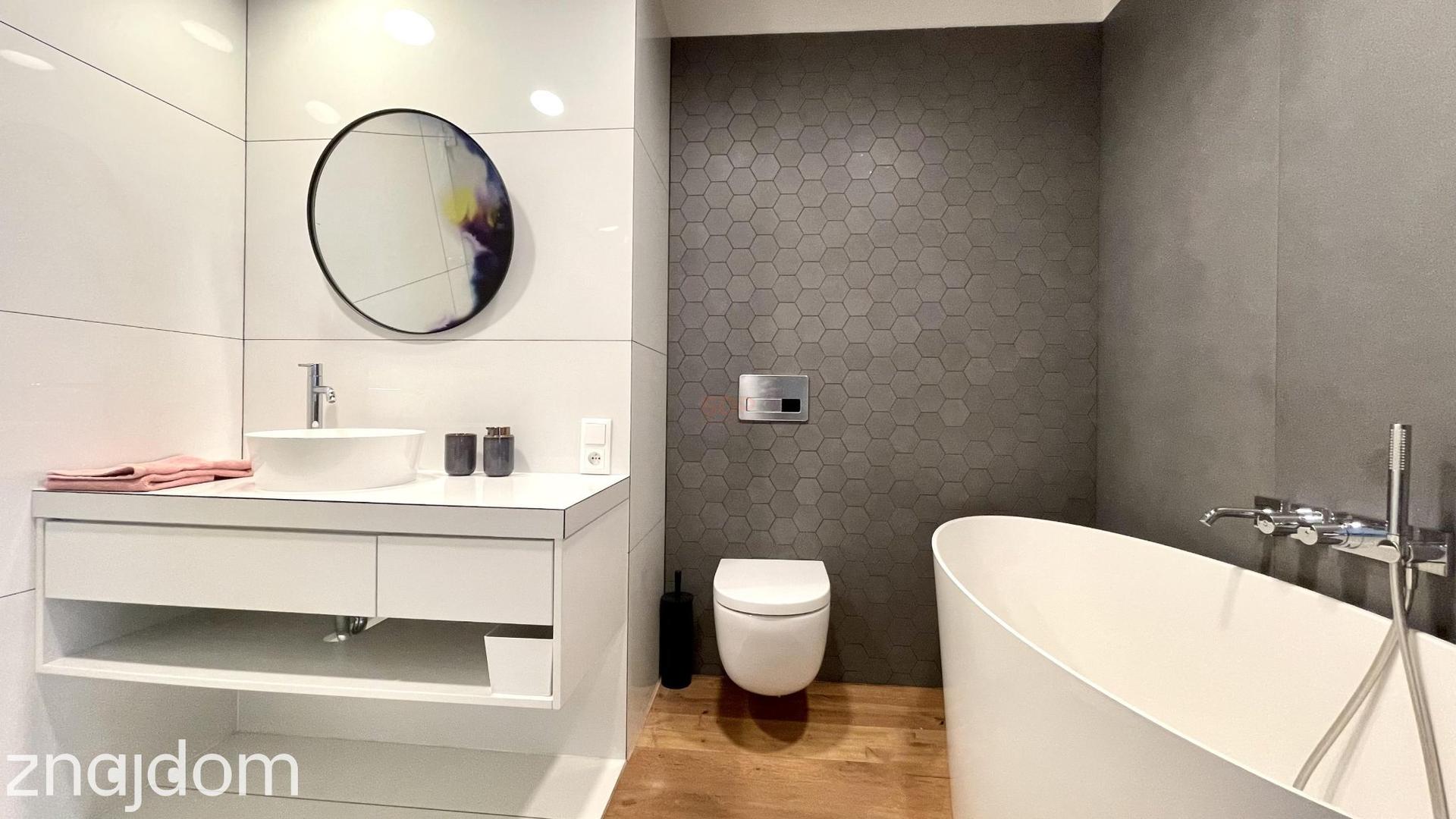 LOFT z balkonem i MP w centrum! - zdjęcie 5