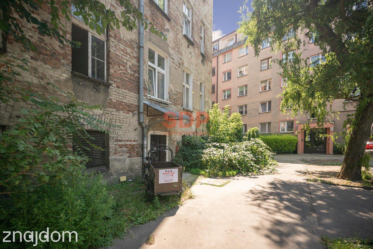 4-pokojowe mieszkanie z 2 balkonami w centrum miasta | 2 piwnice - zdjęcie 13