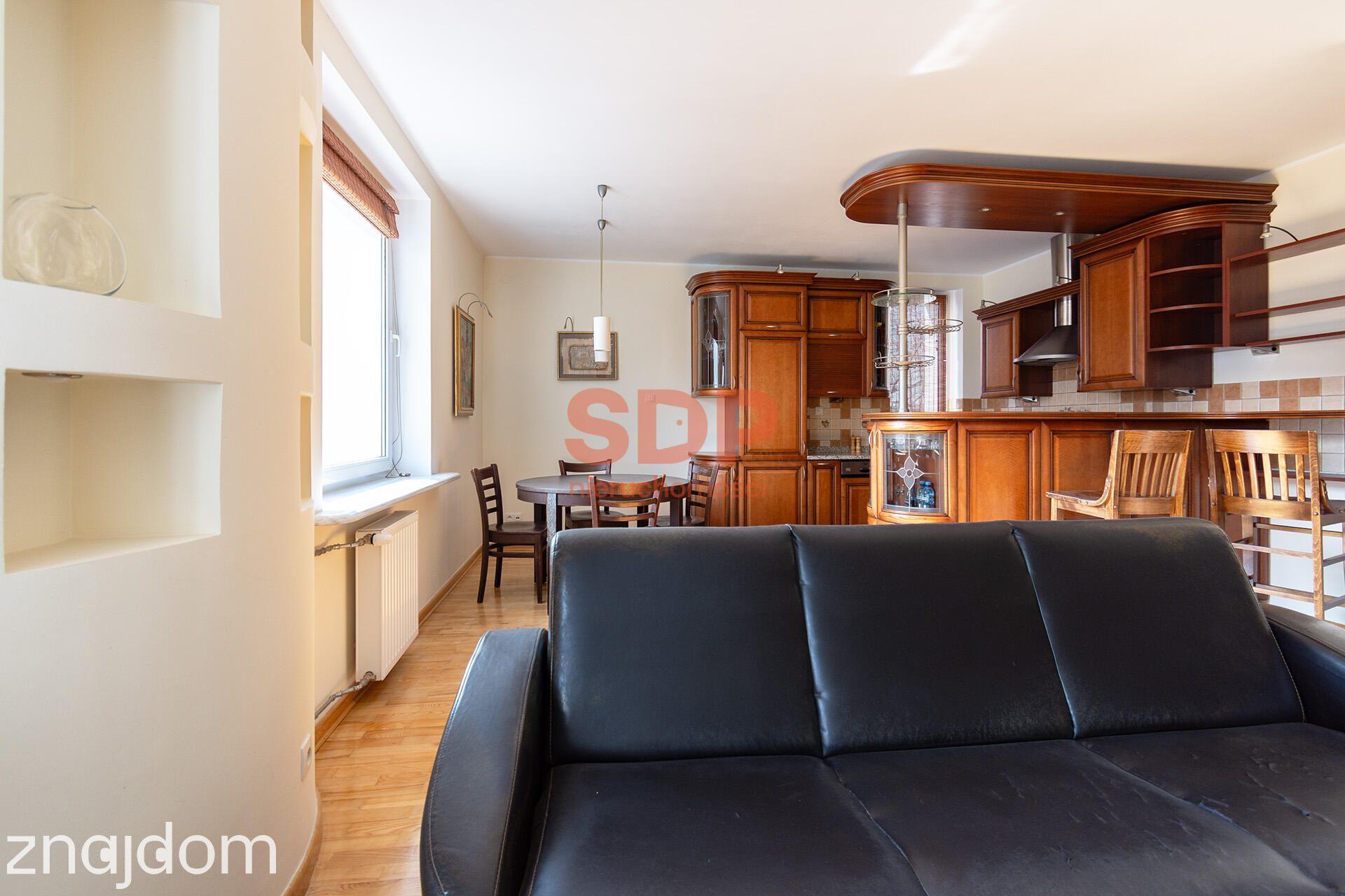 Apartament • Kamienica • Winda • Rondo Daszyńskiego • 2 pok • 62,26 m2 - zdjęcie 3