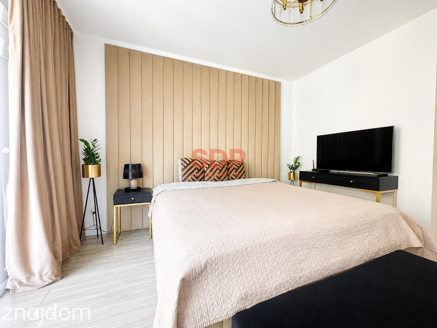Małe mieszkanie w apartamentowcu przy Rynku (przy rzece) - zdjęcie 3