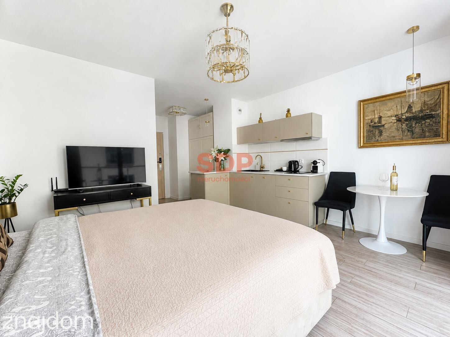 Małe mieszkanie w apartamentowcu przy Rynku (przy rzece) - zdjęcie 4