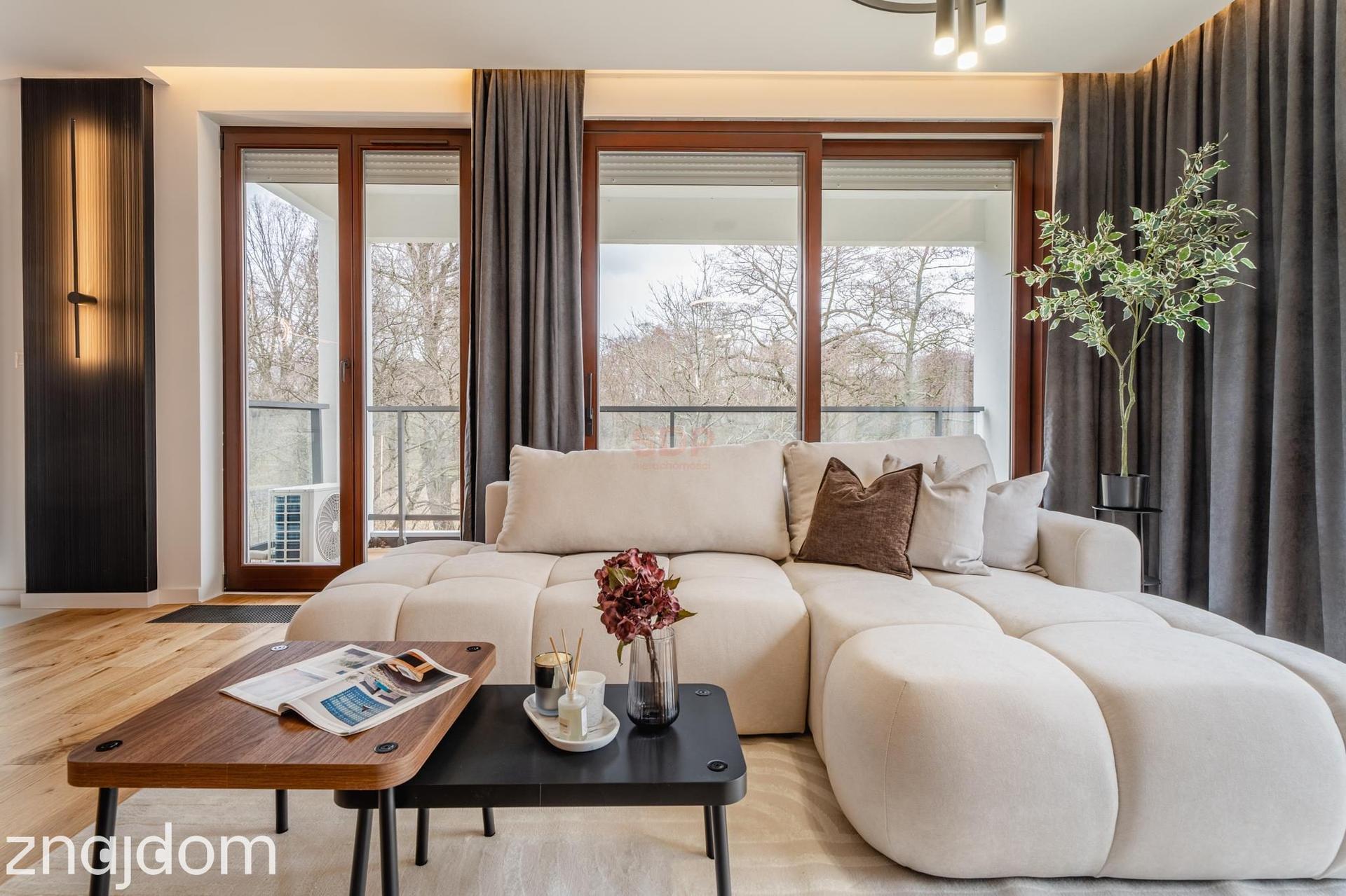 Luksusowy apartament z widokiem na Park Wschodni