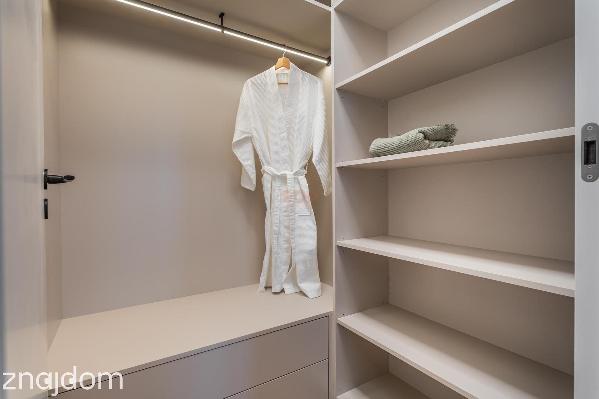 Luksusowy apartament z widokiem na Park Wschodni - zdjęcie 14