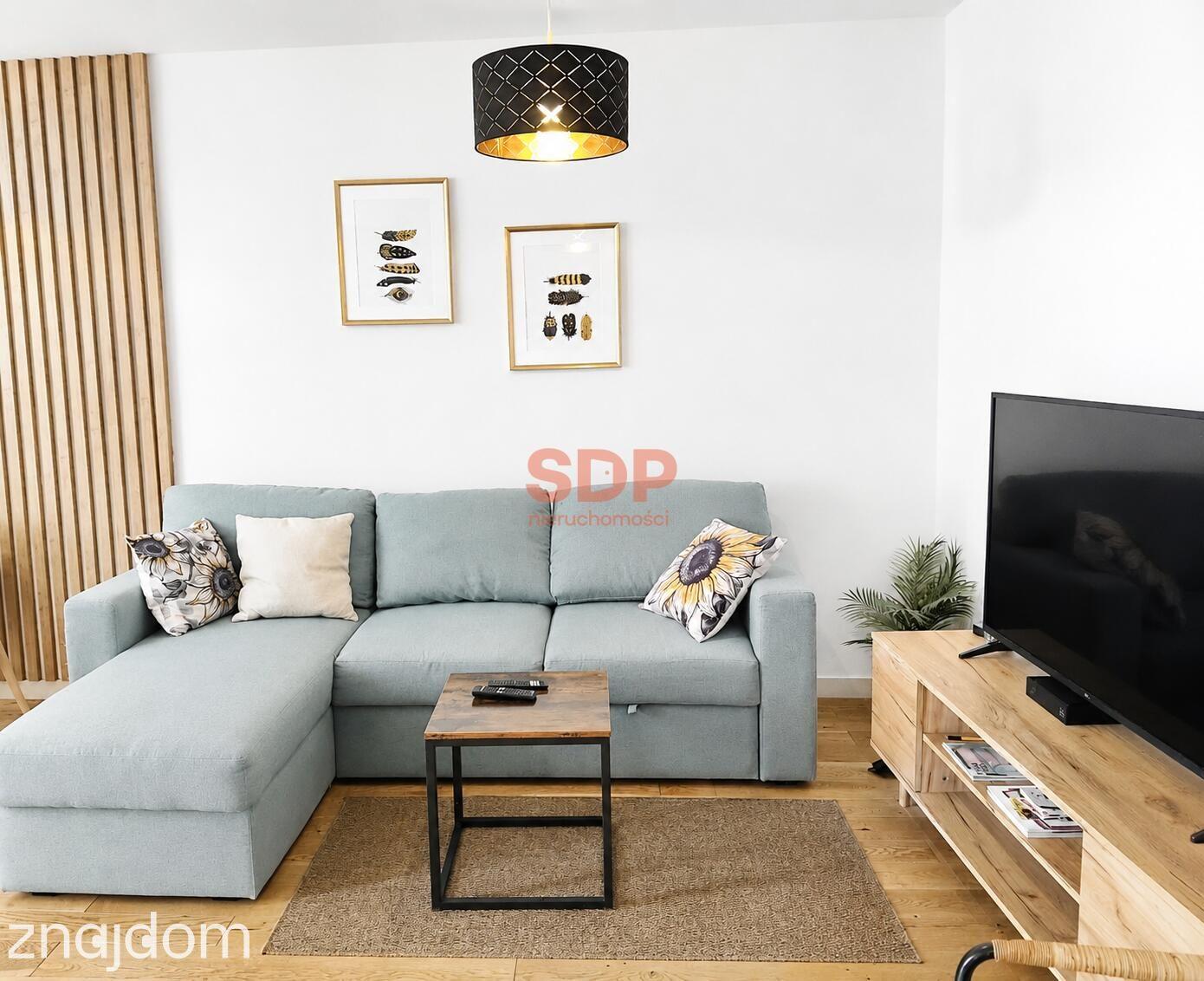 Nowoczesny apartament w sercu Katowic | Widok na spodek