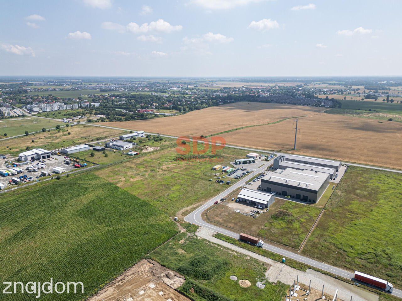Grunt komercyjny 1,16 ha| media w działce | gotowa koncepcja - zdjęcie 2