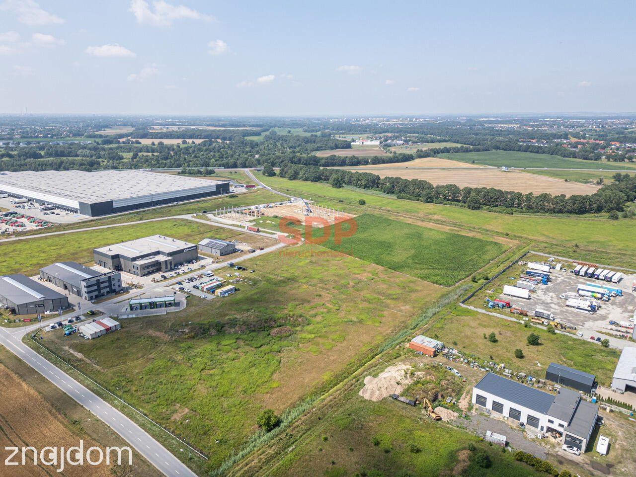 Grunt komercyjny 1,16 ha| media w działce | gotowa koncepcja - zdjęcie 3