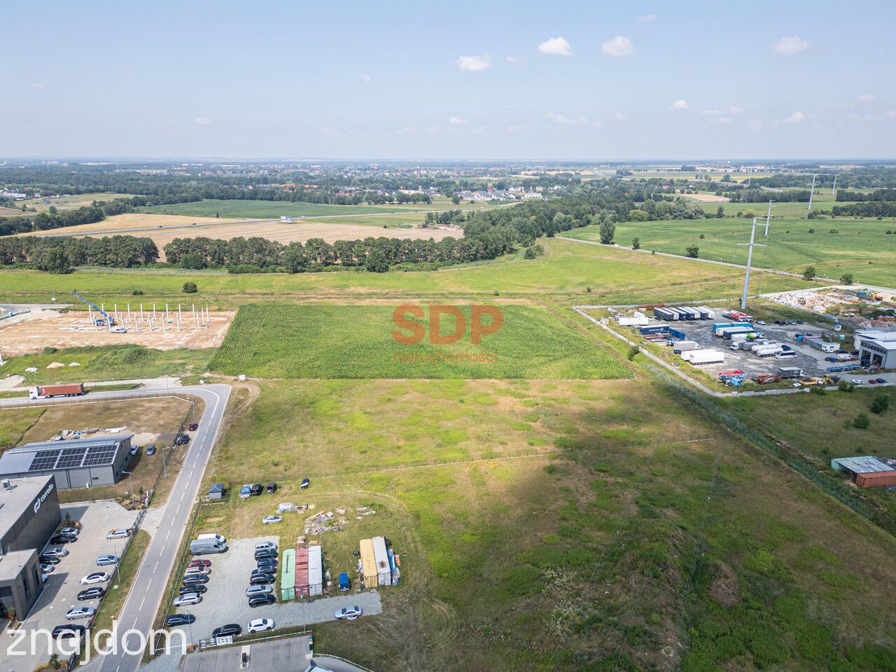 Grunt komercyjny 1,16 ha| media w działce | gotowa koncepcja - zdjęcie 4