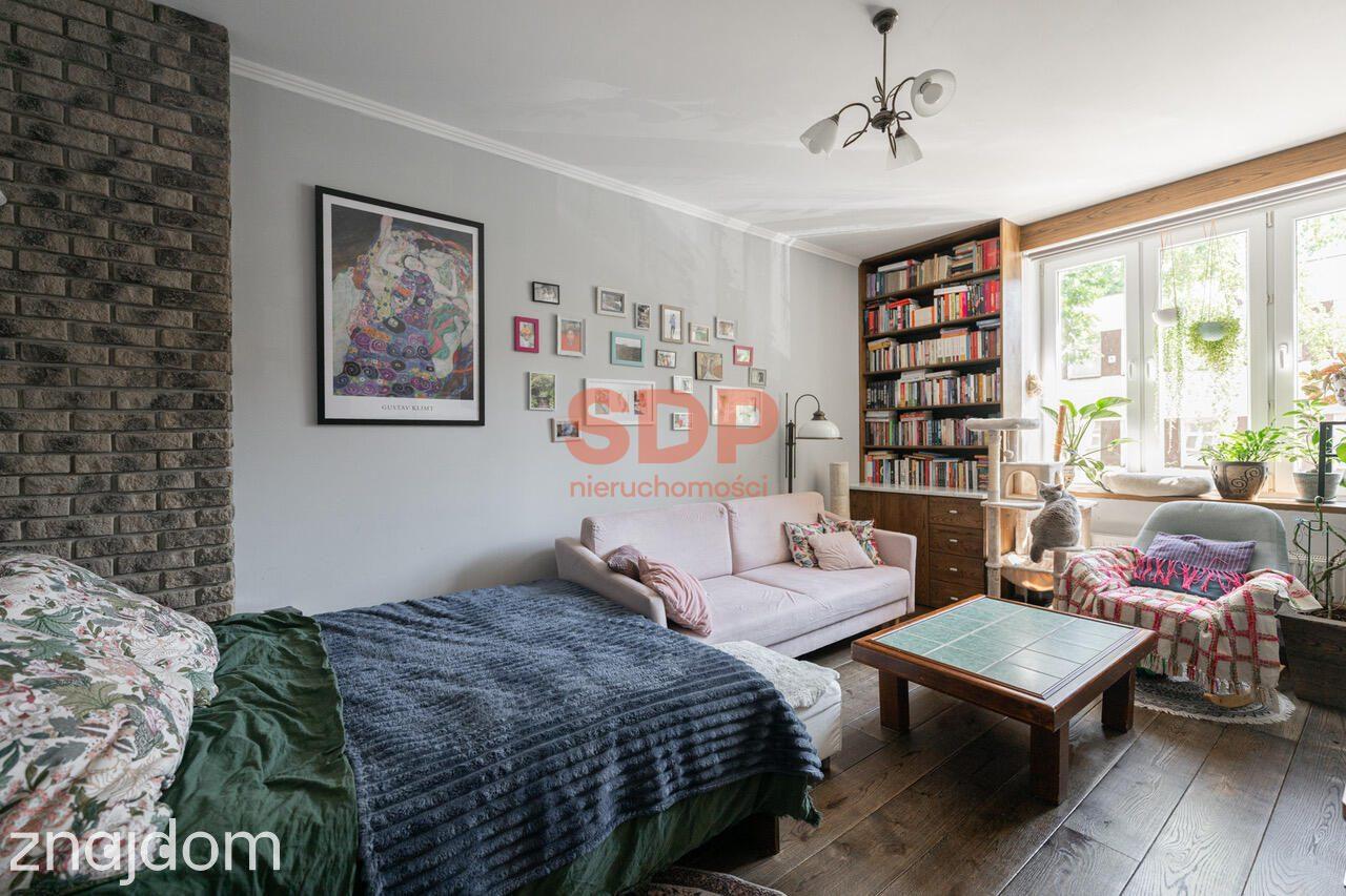 Klimatyczna kamienica po remoncie: 60 m², dębowe podłogi, balkon - zdjęcie 5