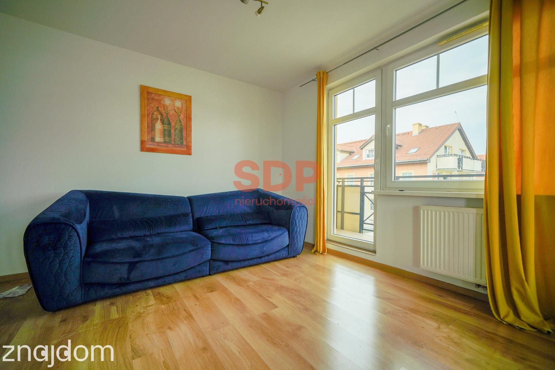 Komfortowe 2 pokoje na Partynicach. Duży balkon, winda z poziomu zero - zdjęcie 3
