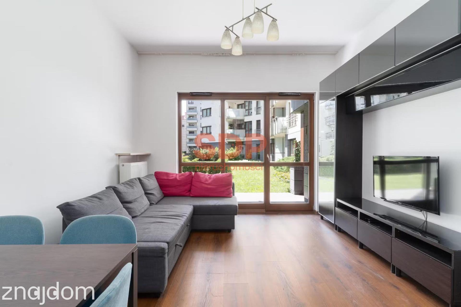 Rondo Daszyńskiego • apartamentowiec • taras • 2009 • 2 pok, 45,6 mkw