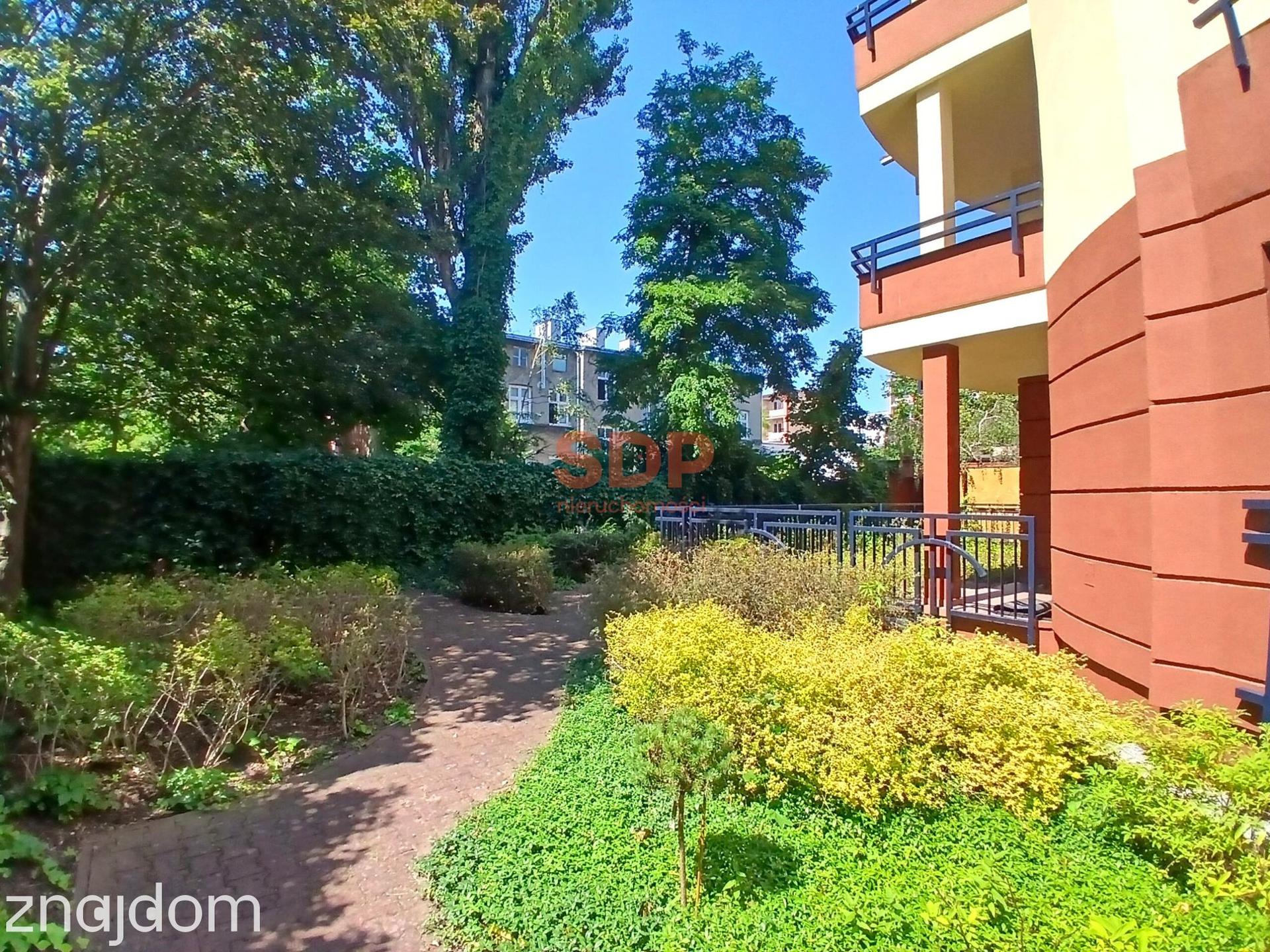 Luksusowy apartament z garażem w centrum Łodzi - zdjęcie 11