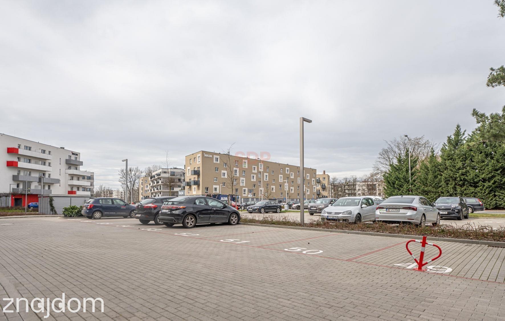 58 m2 z dużym balkonem w zielonej okolicy, parking - zdjęcie 12