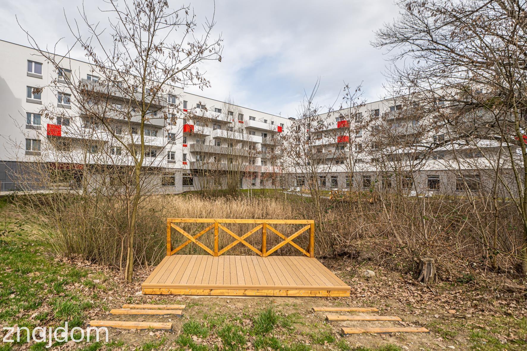 58 m2 z dużym balkonem w zielonej okolicy, parking - zdjęcie 13