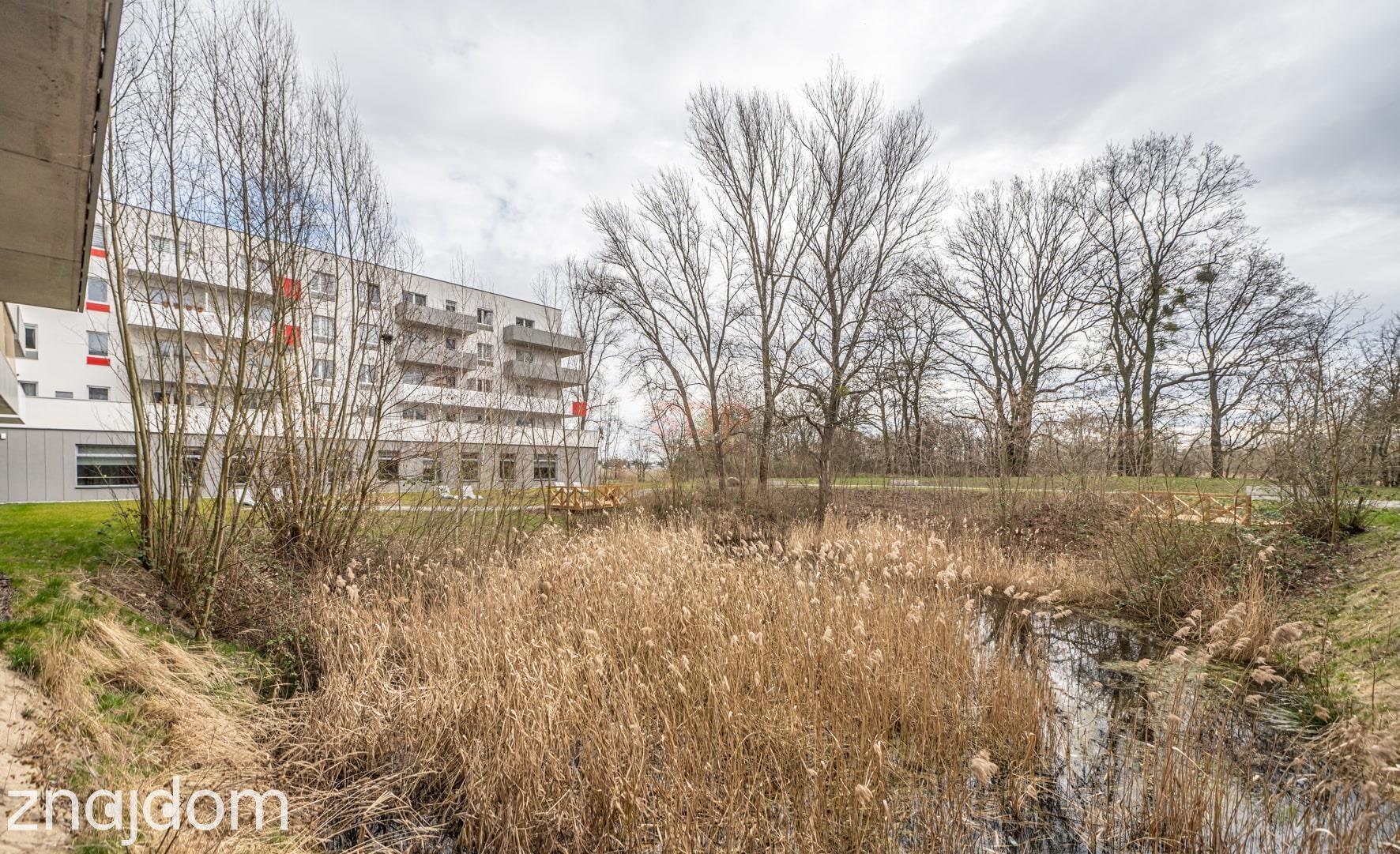 58 m2 z dużym balkonem w zielonej okolicy, parking - zdjęcie 7