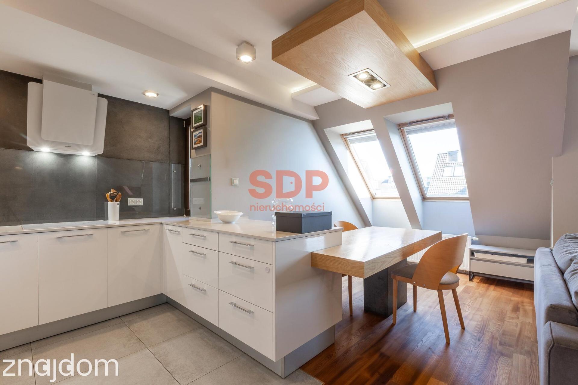 Apartament| 2 balkony|Klimatyzacja |Garaż | - zdjęcie 2