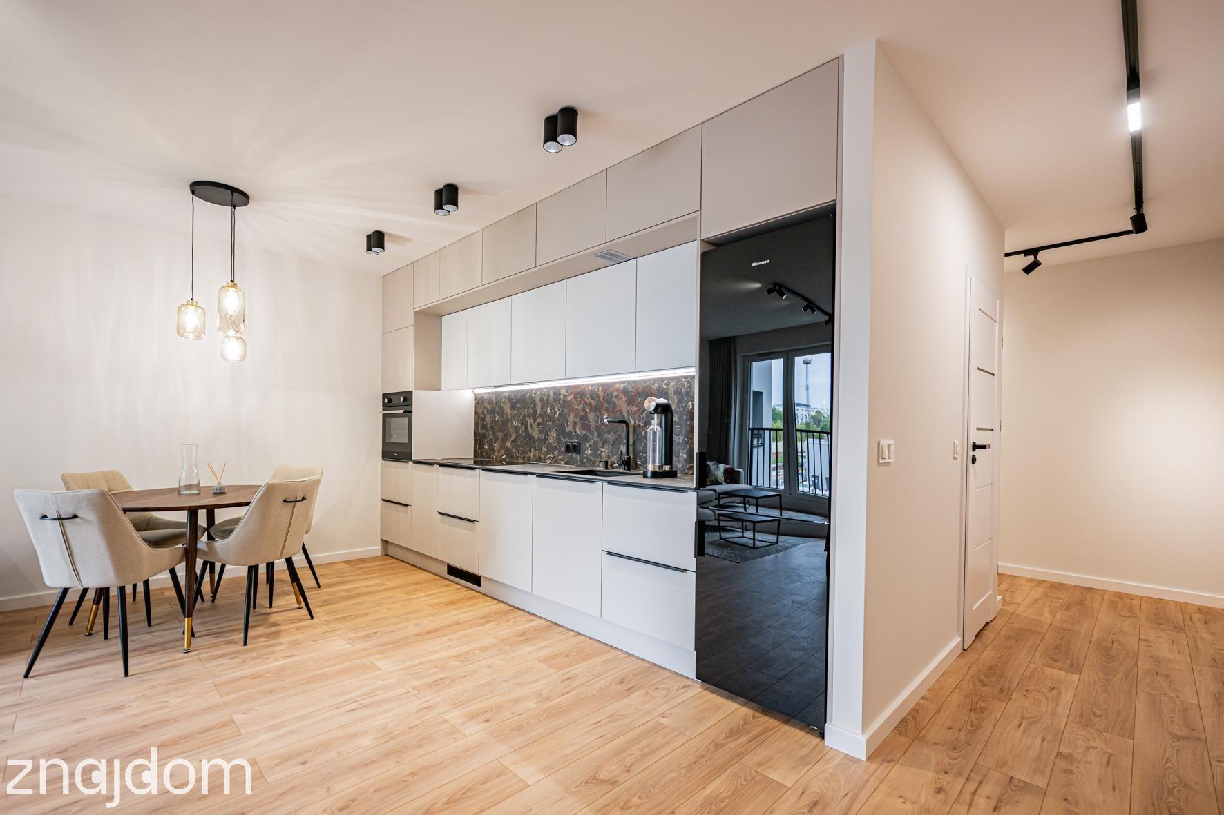 4-pokojowy apartament z balkonem | - zdjęcie 2