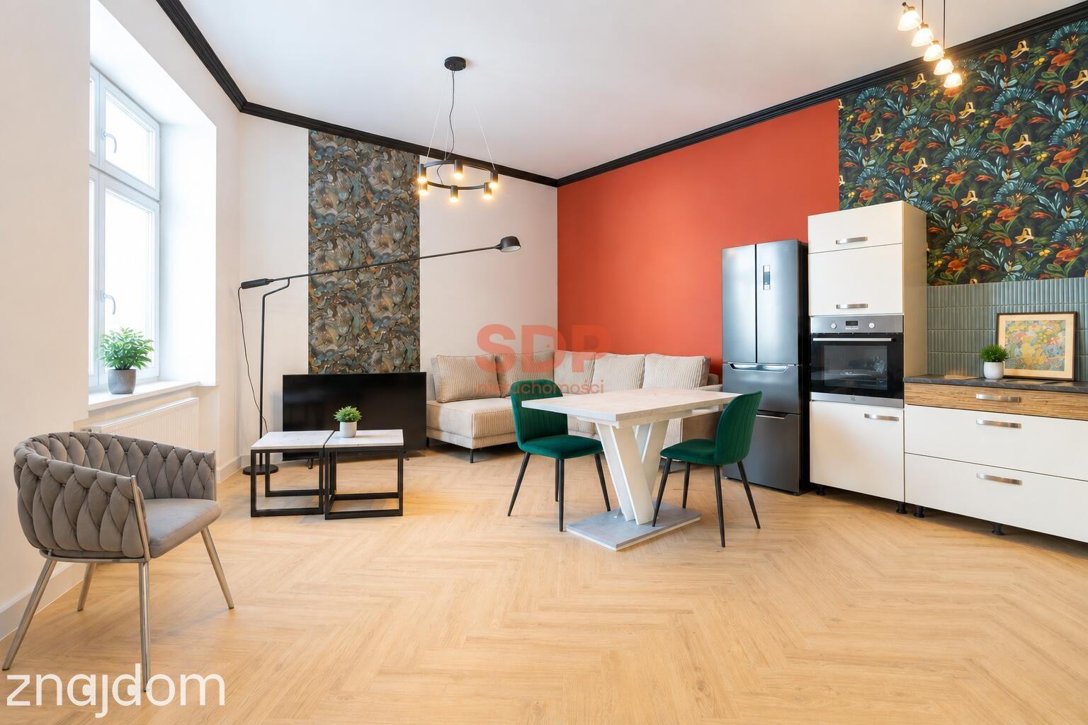 Niesamowity Apartament Przy Piotrkowskiej - zdjęcie 2