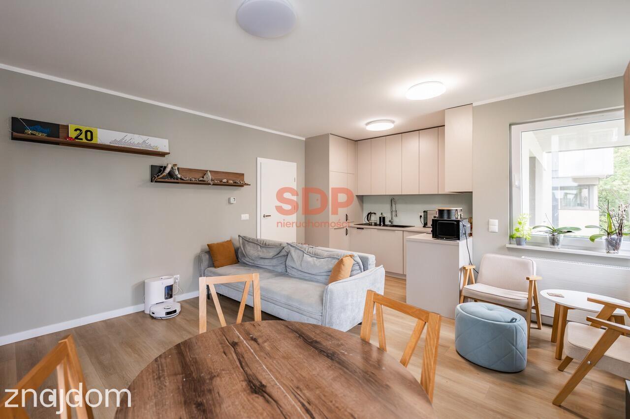 Przestronne 3 pokoje z balkonem i garażem – Wrocław, Krzyki (75m²) - zdjęcie 4