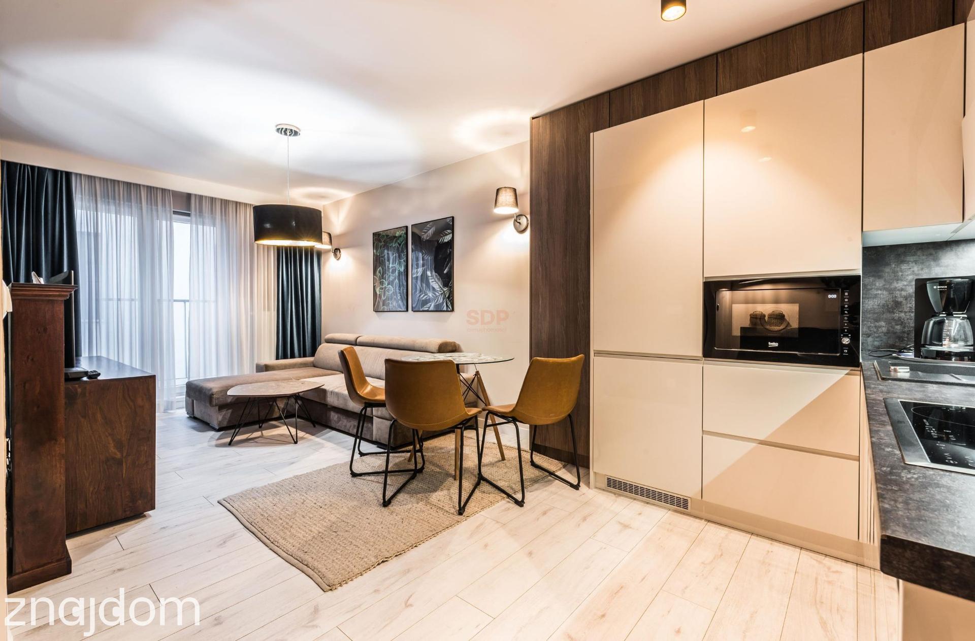 Stare Miasto - 2pok w stylowej oficynie 41m2 - zdjęcie 2